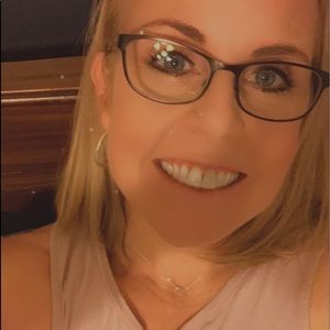 Meet your Posher, Nanci